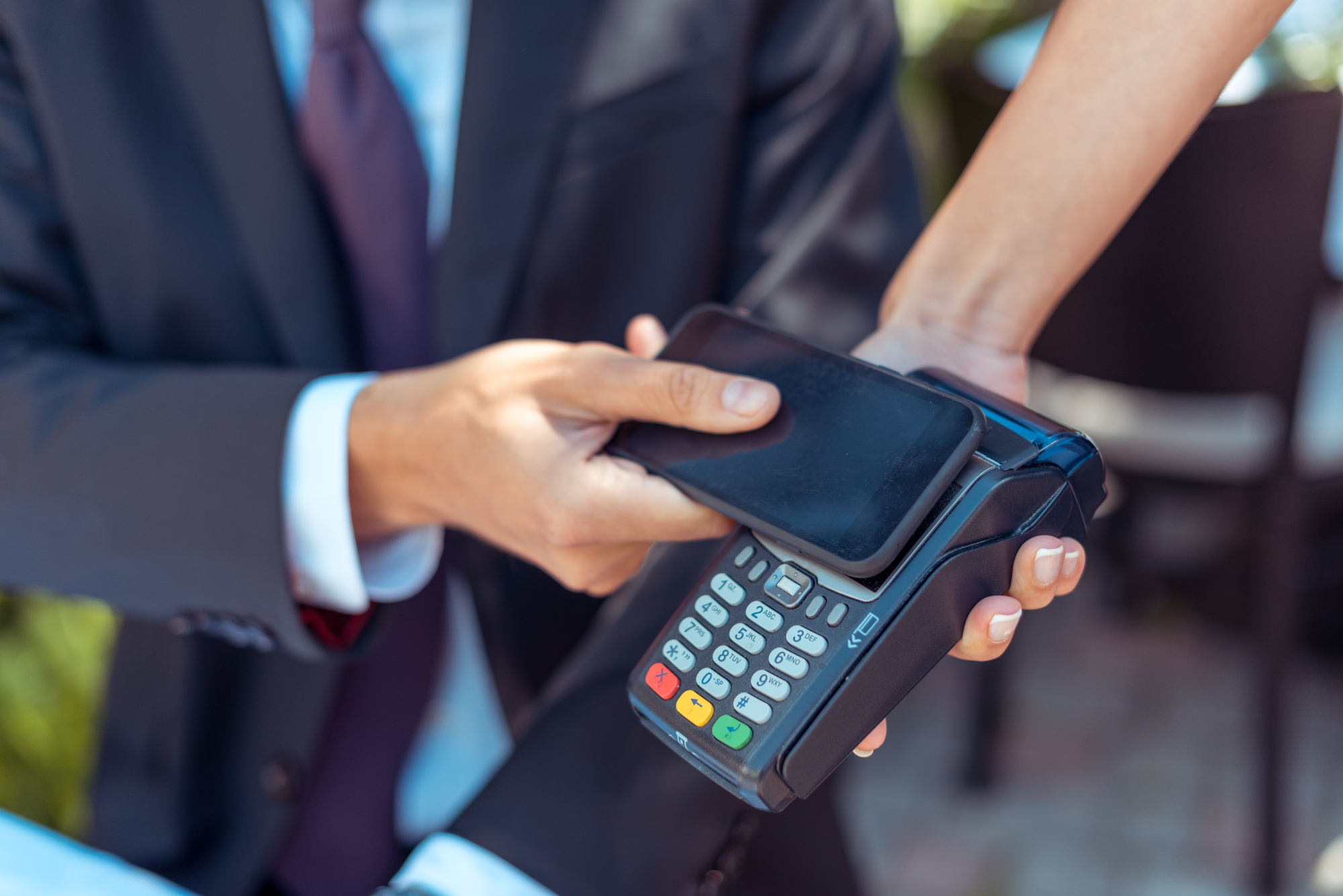 SoftPOS:  Vse je digitalno, pregledno in hitro.
